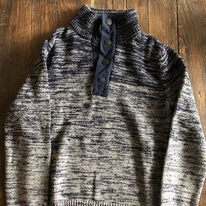 Express Mess Sweater Small